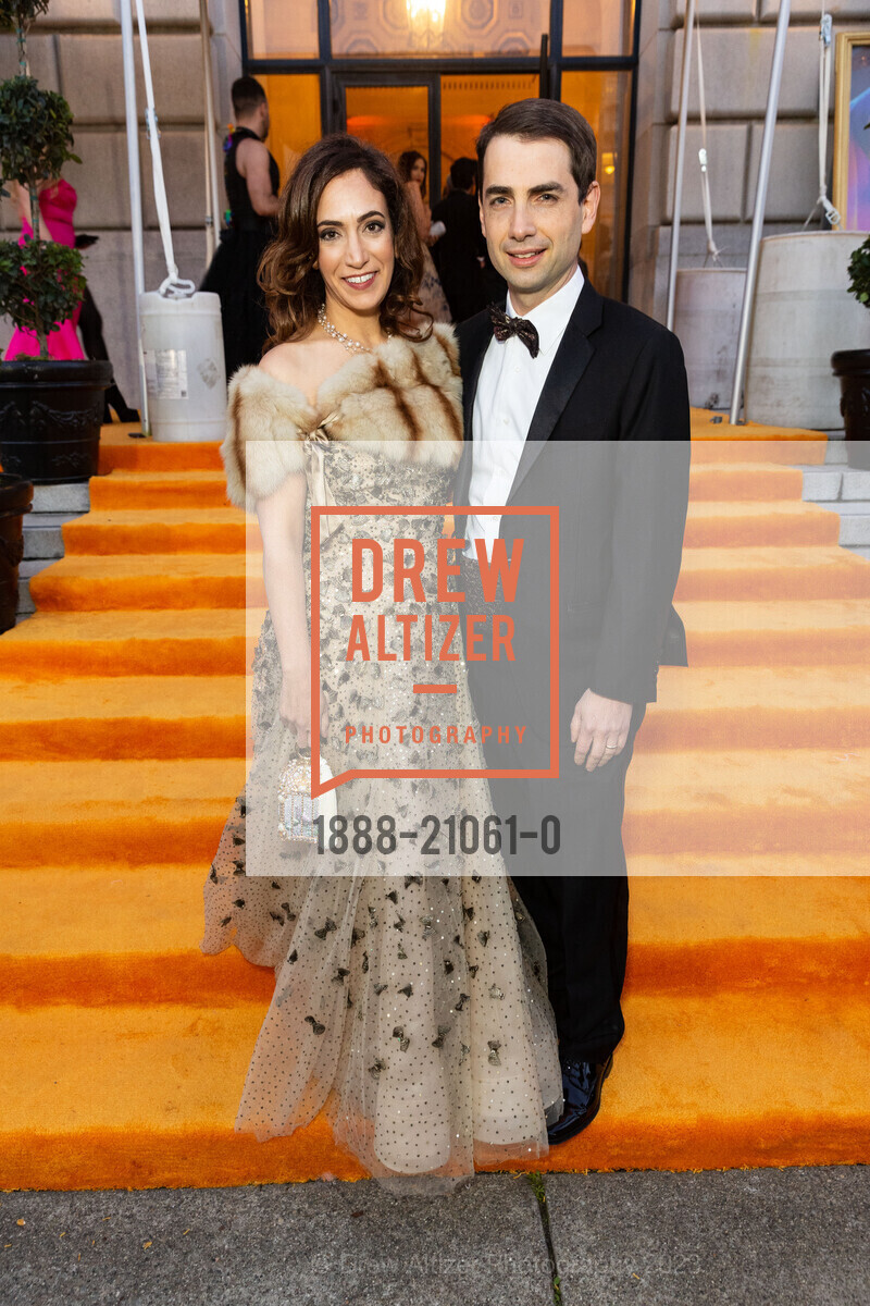 Helen Christakos, Constantine Sapuntzakis, San Francisco Ballet 90th Anniversary Opening Night Gala 2023, San Francisco War Memorial & Performing Arts Center. 401 Van Ness Avenue, January 19th, 2023, Photo #1888-21061-0 Helen Christakos, Constantine Sapuntzakis, Photo #1888-21061-0