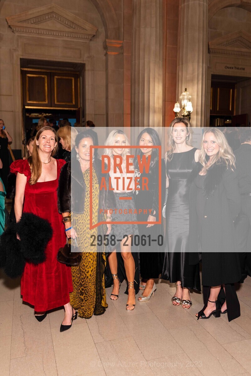 Lindsay Sutton, Kristina Bickford, Natalia Urrutia, Ann Chung, Bailey Reece, Ali Slusser, San Francisco Ballet 90th Anniversary Opening Night Gala 2023, San Francisco War Memorial & Performing Arts Center. 401 Van Ness Avenue, January 19th, 2023, Photo #2958-21061-0 Lindsay Sutton, Kristina Bickford, Natalia Urrutia, Ann Chung, Bailey Reece, Ali Slusser, Photo #2958-21061-0