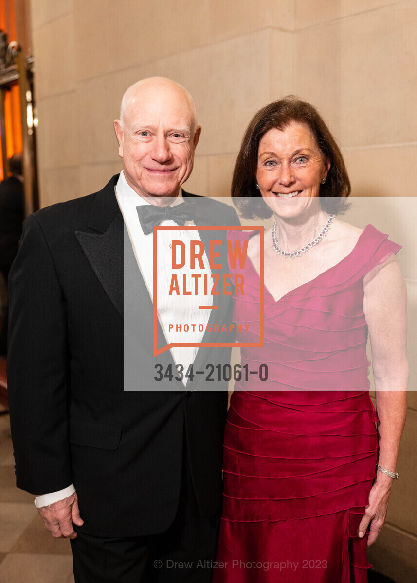 Jim Herbert, Cecilia Herbert, San Francisco Ballet 90th Anniversary Opening Night Gala 2023, San Francisco War Memorial & Performing Arts Center. 401 Van Ness Avenue, January 19th, 2023, Photo #3434-21061-0 Jim Herbert, Cecilia Herbert, Photo #3434-21061-0