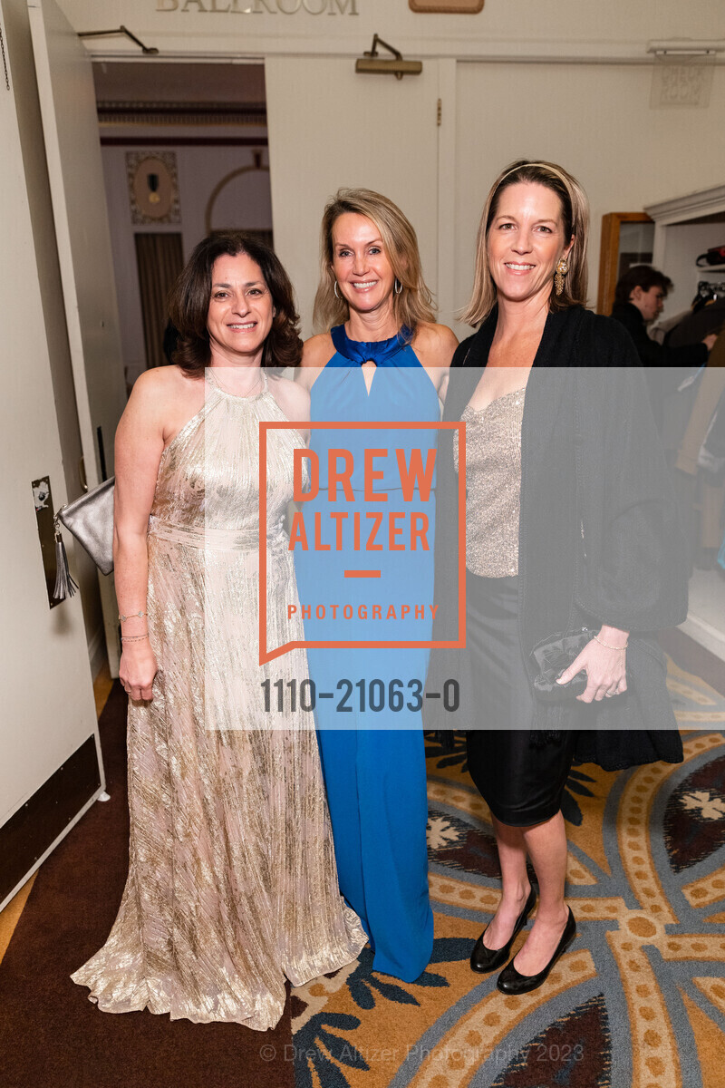 Catherine Collins, Emily Foley, Ali Williams, St. Andrews Society of San Francisco Burns Supper 2023, Marines' Memorial Club & Hotel. 609 Sutter, January 22nd, 2023, Photo #1110-21063-0 Catherine Collins, Emily Foley, Ali Williams, Photo #1110-21063-0