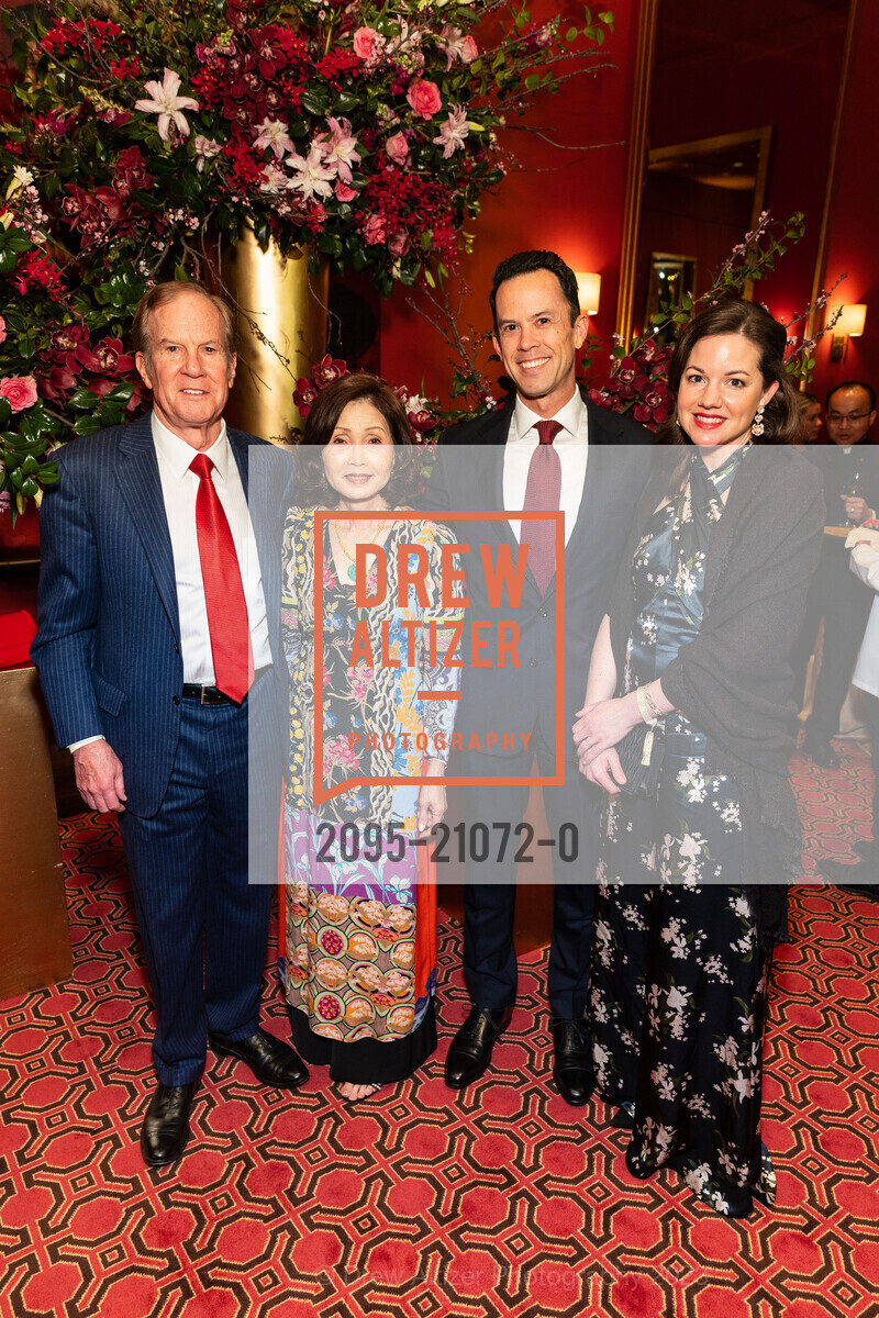 Jerome Dodson, Thao Dodson, Stephen Dodson, Meredith Dodson, SF Symphony Lunar New Year Banquet, Louise M. Davies Symphony Hall. 201 Van Ness Ave, February 5th, 2023, Photo #2095-21072-0 Jerome Dodson, Thao Dodson, Stephen Dodson, Meredith Dodson, Photo #2095-21072-0