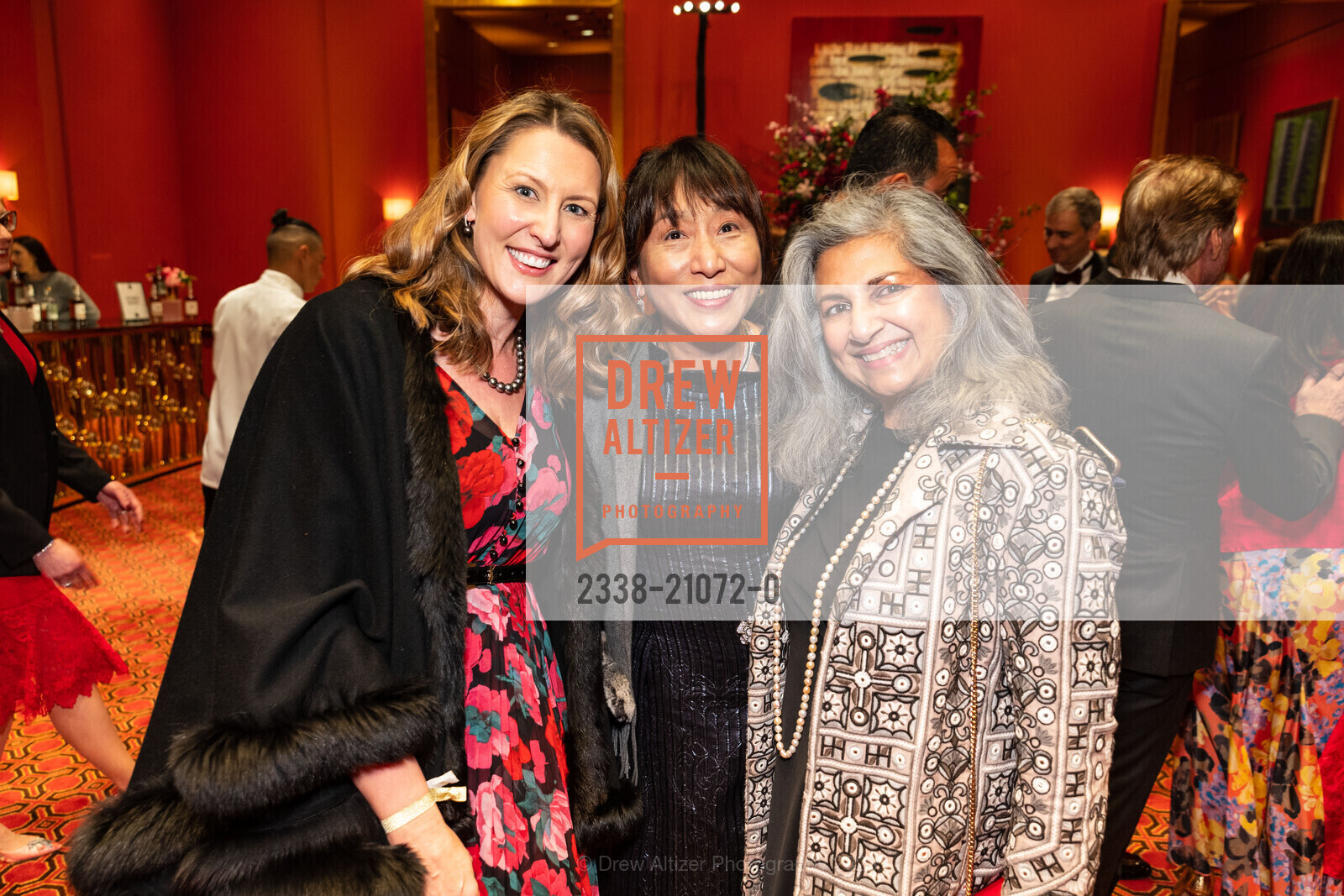 Larissa Buick, Lisa Zhao, Melita Paul, SF Symphony Lunar New Year Banquet, Louise M. Davies Symphony Hall. 201 Van Ness Ave, February 5th, 2023, Photo #2338-21072-0 Larissa Buick, Lisa Zhao, Melita Paul, Photo #2338-21072-0