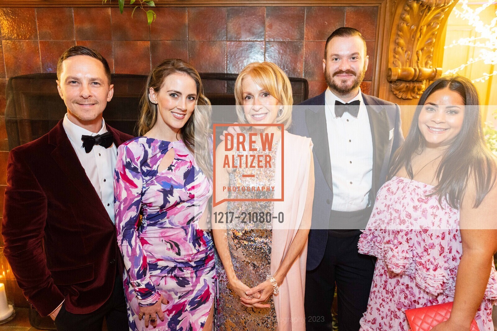 Josh Rose, Liz DiNapoli, Angela McConnell, Jeff Sobrato, Leann Sobrato, Montalvo Arts Center GALA 2023, Montalvo Arts Center @ 15400 Montalvo Rd, Saratoga, CA 95071. Montalvo Arts Center @ 15400 Montalvo Rd, Saratoga, CA 95071, February 11th, 2023, Photo #1217-21080-0 Josh Rose, Liz DiNapoli, Angela McConnell, Jeff Sobrato, Leann Sobrato, Photo #1217-21080-0