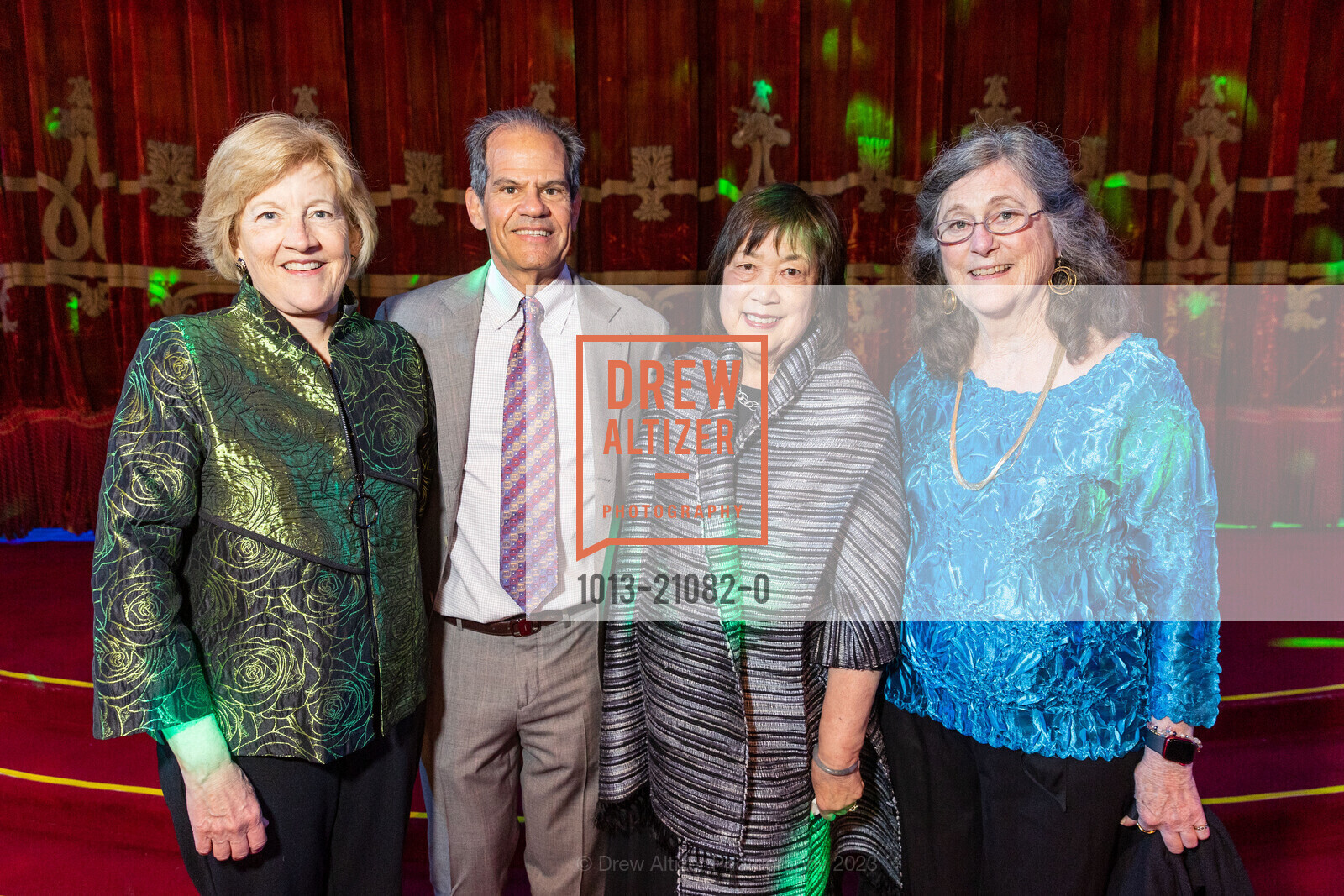 Carolyn Spitz, Mark Salkind, Lucinda Lee Katz, Caroline Wood, New Century Chamber Orchestra's 2023 'Out of the Woods’ Gala 2023, The Lodge at The Regency Ballroom @ 1300 Van Ness Ave, SF, CA 94109 US. The Lodge at The Regency Ballroom @ 1300 Van Ness Ave, SF, CA 94109 US, February 12th, 2023, Photo #1013-21082-0 Carolyn Spitz, Mark Salkind, Lucinda Lee Katz, Caroline Wood, Photo #1013-21082-0