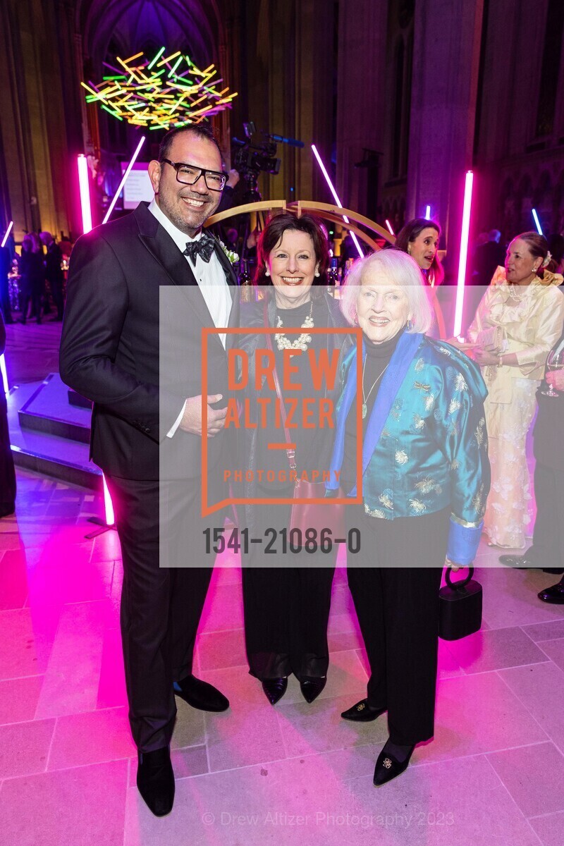 Robert Alexandra Morgan, Kay Sprinkel Grace, Grace Cathedral's Carnivale Gala 2023, Grace Cathedral, 1100 California St, SF, CA 94108 US. Grace Cathedral, 1100 California St, SF, CA 94108 US, February 21st, 2023, Photo #1541-21086-0 Robert Alexandra Morgan, Kay Sprinkel Grace, Photo #1541-21086-0