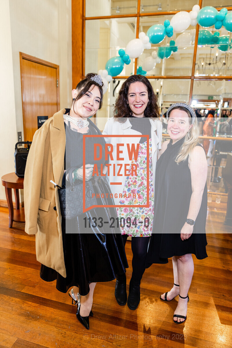 Rose Gibson, Kate Sautter, Kendra Marshall, Junior League of San Francisco Annual Tea Event, InterContinental Mark Hopkins San Francisco, an IHG Hotel @ 999 California St, SF, CA 94108 US. InterContinental Mark Hopkins San Francisco, an IHG Hotel @ 999 California St, SF, CA 94108 US, March 5th, 2023, Photo #1133-21094-0 Rose Gibson, Kate Sautter, Kendra Marshall, Photo #1133-21094-0