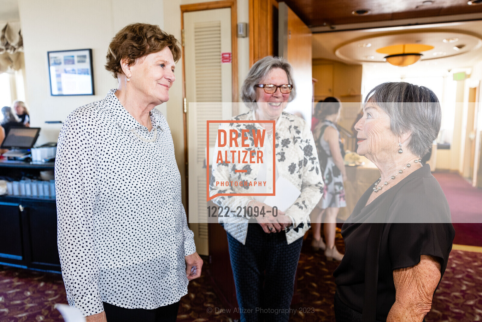 Kate Charlton, Robin Isenberg, Martha Holstlaw, Photo #1222-21094-0