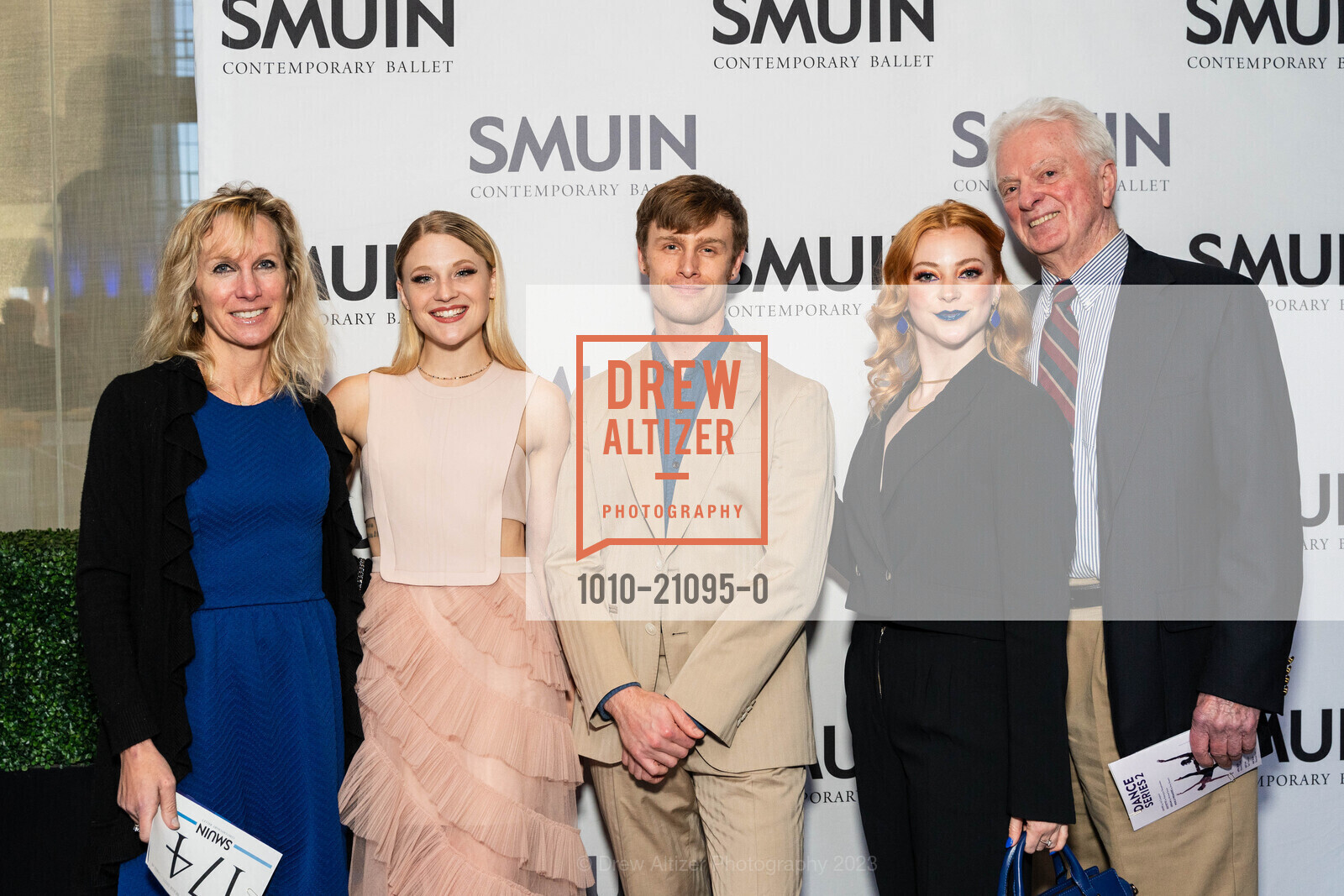 Mollie Stitt, Tessa Barbour, Ian Buchanan, Cassidy Isaacson, James Brennock, SMUIN Ballet Gala 2023, San Francisco Design Center, 101 Henry Adams St, SF, CA 94103. San Francisco Design Center, 101 Henry Adams St, SF, CA 94103, March 5th, 2023, Photo #1010-21095-0 Mollie Stitt, Tessa Barbour, Ian Buchanan, Cassidy Isaacson, James Brennock, Photo #1010-21095-0