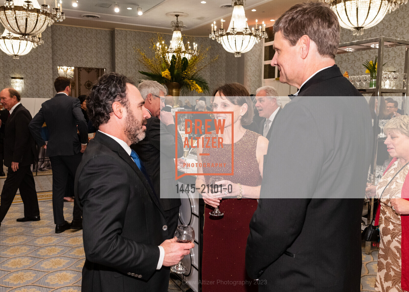Dennis Schrag, Blair Paige, Kevin Paige, Make-a-Wish Gala 2023, Hotel Fairmont San Francisco @ 950 Mason St, SF, CA 94108 US. Hotel Fairmont San Francisco @ 950 Mason St, SF, CA 94108 US, March 9th, 2023, Photo #1445-21101-0 Dennis Schrag, Blair Paige, Kevin Paige, Photo #1445-21101-0