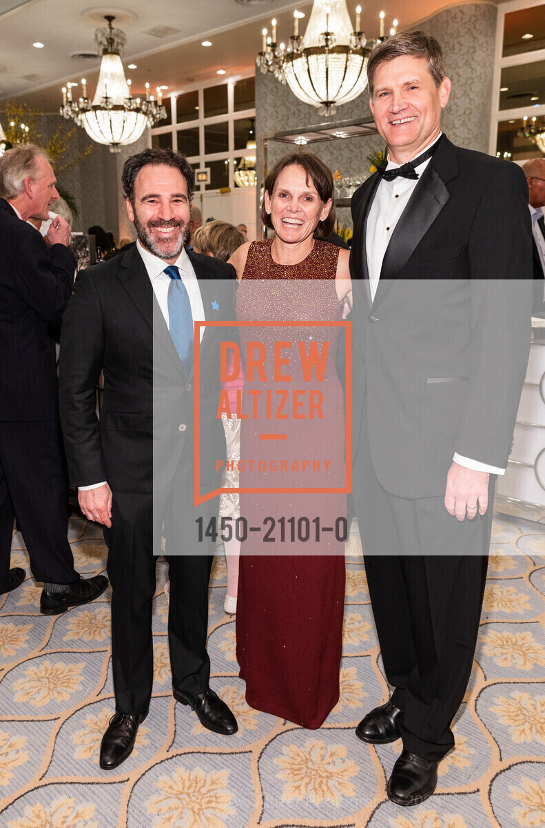 Dennis Schrag, Blair Paige, Kevin Paige, Make-a-Wish Gala 2023, Hotel Fairmont San Francisco @ 950 Mason St, SF, CA 94108 US. Hotel Fairmont San Francisco @ 950 Mason St, SF, CA 94108 US, March 9th, 2023, Photo #1450-21101-0 Dennis Schrag, Blair Paige, Kevin Paige, Photo #1450-21101-0