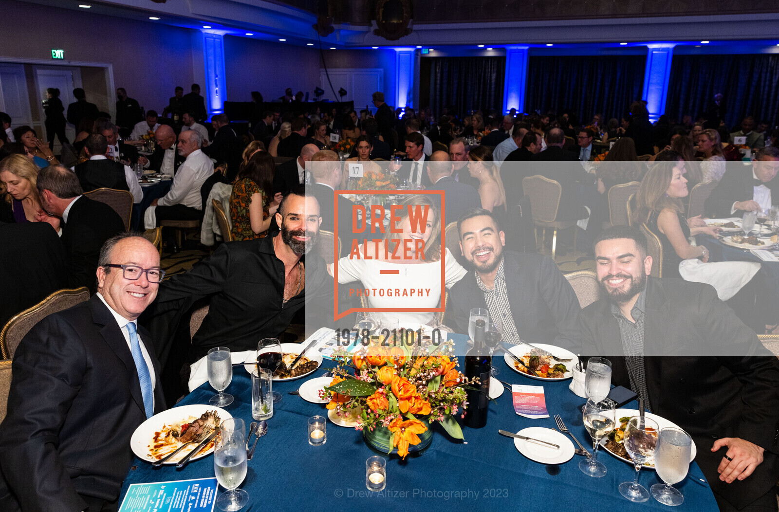 Jeff Mazet, Scott Grainger, Jonna Mazet, Make-a-Wish Gala 2023, Hotel Fairmont San Francisco @ 950 Mason St, SF, CA 94108 US. Hotel Fairmont San Francisco @ 950 Mason St, SF, CA 94108 US, March 9th, 2023, Photo #1978-21101-0 Jeff Mazet, Scott Grainger, Jonna Mazet, Photo #1978-21101-0