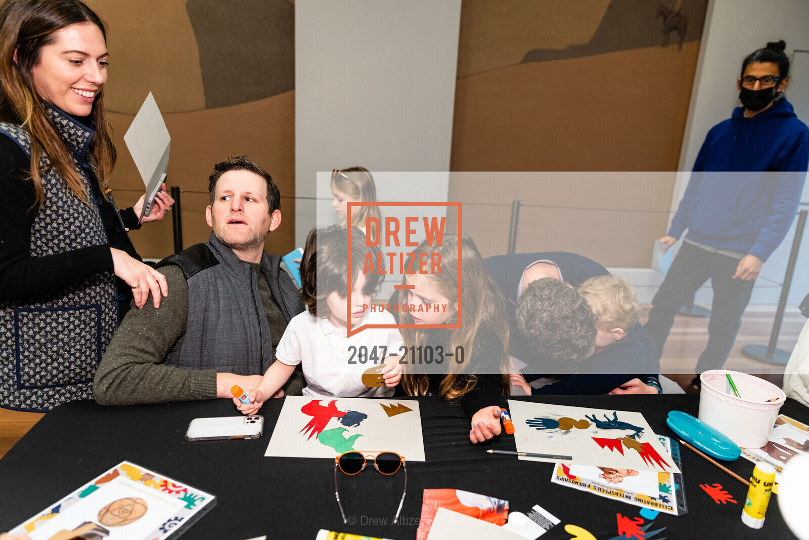 Darby Gaynor, Andrew Glickman, deYoungster's Day Out at The DeYoung 2023, de Young Museum @ 50 Hagiwara Tea Garden Dr, SF, CA 94118 US. de Young Museum @ 50 Hagiwara Tea Garden Dr, SF, CA 94118 US, March 11th, 2023, Photo #2047-21103-0 Darby Gaynor, Andrew Glickman, Photo #2047-21103-0