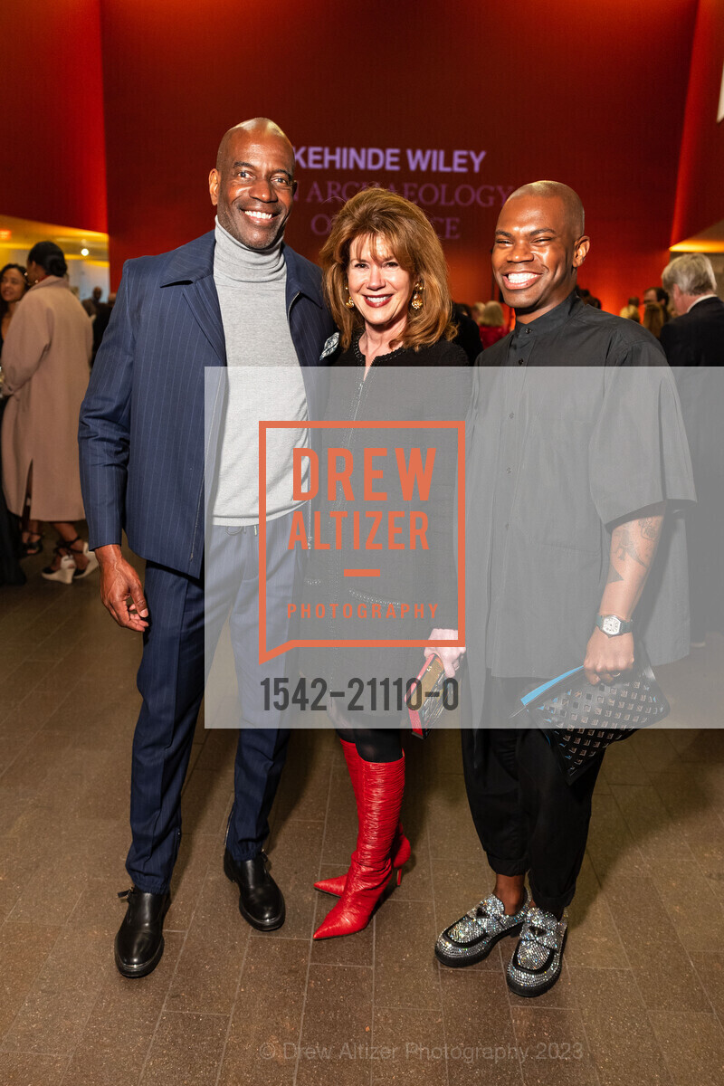 Lo Toney, Elaine Mellis, Jonathan Carver Moore, Kehinde Wiley Donor Opening Night 2023, de Young Museum @ 50 Hagiwara Tea Garden Dr, San Francisco, CA 94118 US. de Young Museum @ 50 Hagiwara Tea Garden Dr, San Francisco, CA 94118 US, March 16th, 2023, Photo #1542-21110-0 Lo Toney, Elaine Mellis, Jonathan Carver Moore, Photo #1542-21110-0