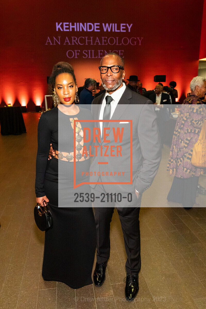 LaToya McInnis, Okorie Clark, Kehinde Wiley Donor Opening Night 2023, de Young Museum @ 50 Hagiwara Tea Garden Dr, San Francisco, CA 94118 US. de Young Museum @ 50 Hagiwara Tea Garden Dr, San Francisco, CA 94118 US, March 16th, 2023, Photo #2539-21110-0 LaToya McInnis, Okorie Clark, Photo #2539-21110-0