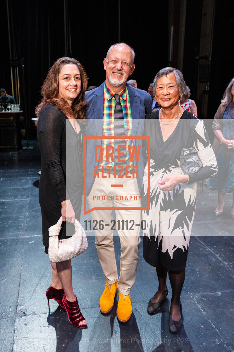Erin Shuster, Mike Light, Nadine Tang, Cal Performances' 2023 Gala Honoring William Kentridge, 2413 Bancroft Way, Berkeley, CA 94704 US. 2413 Bancroft Way, Berkeley, CA 94704 US, March 17th, 2023, Photo #1126-21112-0 Erin Shuster, Mike Light, Nadine Tang, Photo #1126-21112-0
