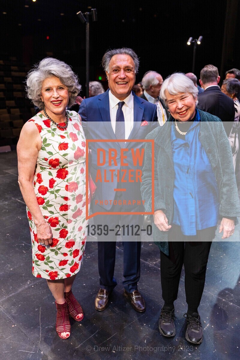 Nahid Nassiri, Mark Attarha, Carol Christ, Cal Performances' 2023 Gala Honoring William Kentridge, 2413 Bancroft Way, Berkeley, CA 94704 US. 2413 Bancroft Way, Berkeley, CA 94704 US, March 17th, 2023, Photo #1359-21112-0 Nahid Nassiri, Mark Attarha, Carol Christ, Photo #1359-21112-0