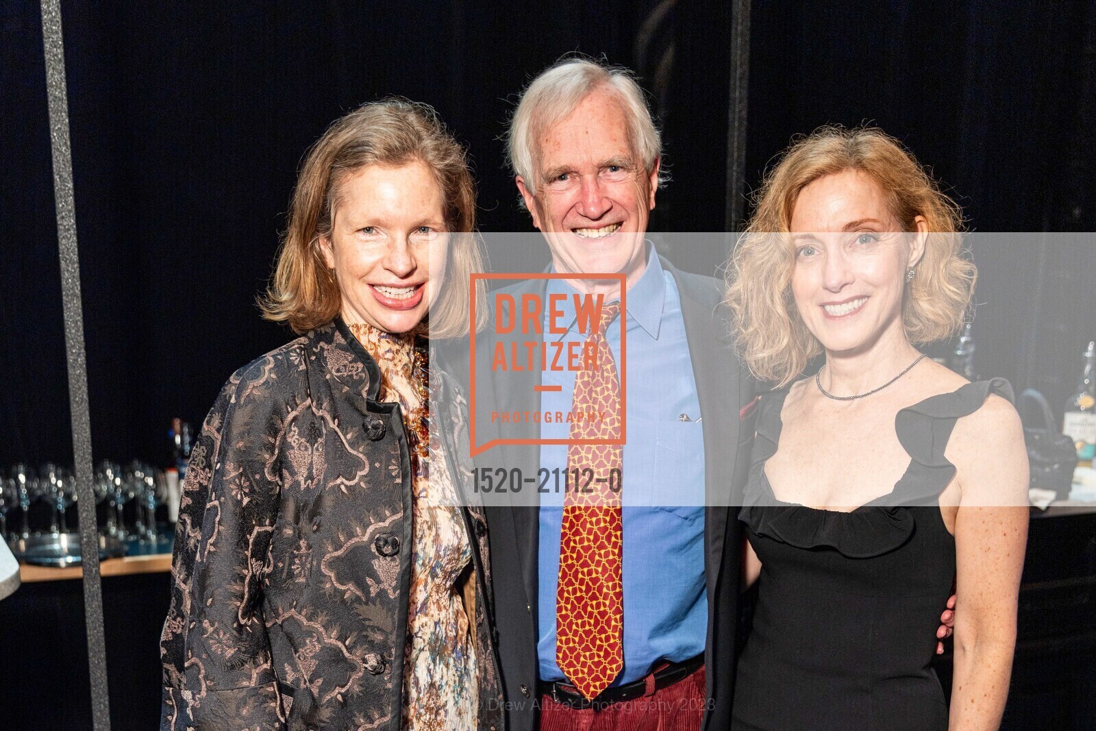 Kit Leland, Hayne Leland, Hilary Fox, Cal Performances' 2023 Gala Honoring William Kentridge, 2413 Bancroft Way, Berkeley, CA 94704 US. 2413 Bancroft Way, Berkeley, CA 94704 US, March 17th, 2023, Photo #1520-21112-0 Kit Leland, Hayne Leland, Hilary Fox, Photo #1520-21112-0