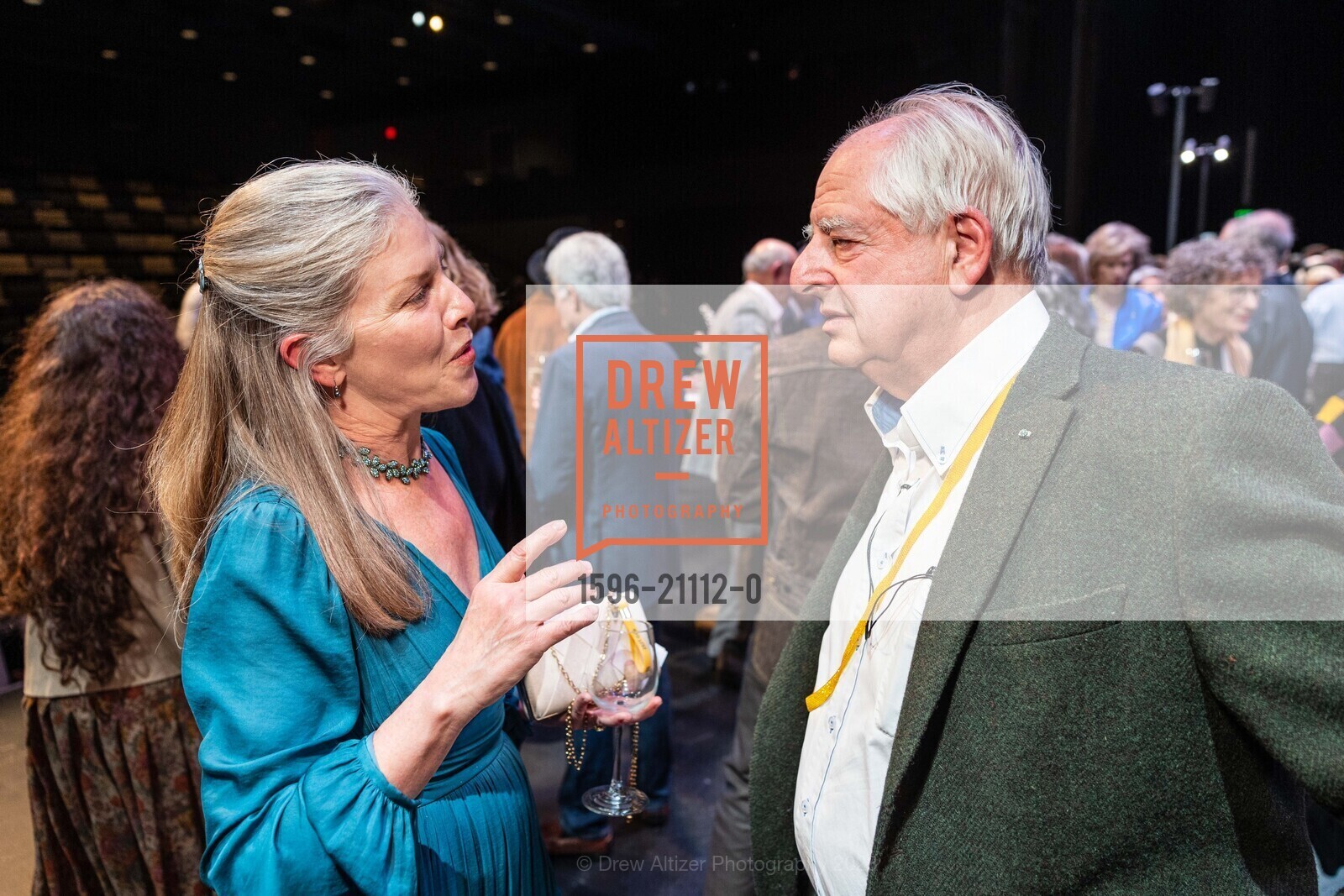 Jennifer Lyons, William Kentridge, Cal Performances' 2023 Gala Honoring William Kentridge, 2413 Bancroft Way, Berkeley, CA 94704 US. 2413 Bancroft Way, Berkeley, CA 94704 US, March 17th, 2023, Photo #1596-21112-0 Jennifer Lyons, William Kentridge, Photo #1596-21112-0