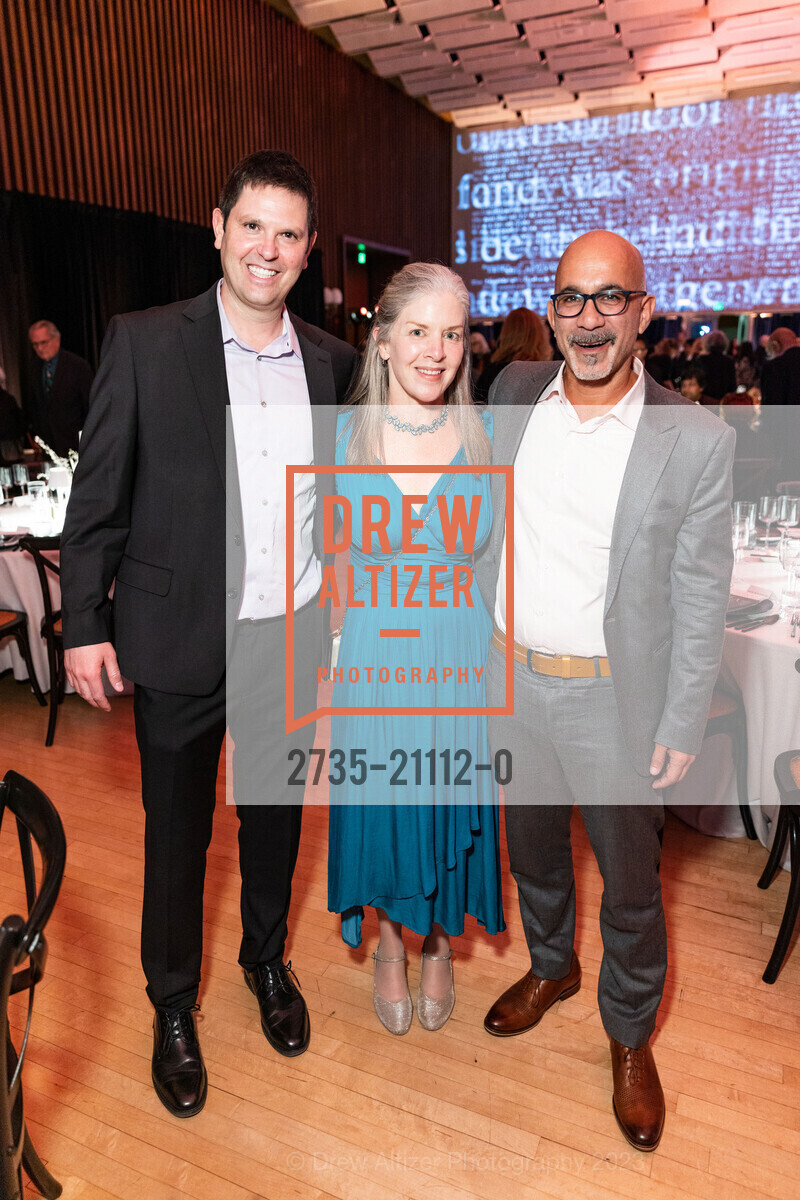Jennifer Lyons, Moshe Pinto, Cal Performances' 2023 Gala Honoring William Kentridge, 2413 Bancroft Way, Berkeley, CA 94704 US. 2413 Bancroft Way, Berkeley, CA 94704 US, March 17th, 2023, Photo #2735-21112-0 Jennifer Lyons, Moshe Pinto, Photo #2735-21112-0