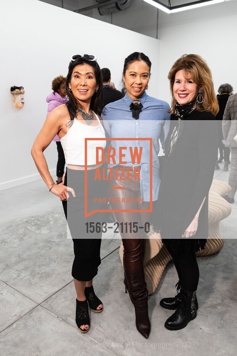 Marquesa Finch, Elaine Mellis, VIP Reception for Jonathan Carver Moore Gallery Opening 2023, The LINE SF @ 33 Turk St, SF, CA 94102 US. The LINE SF @ 33 Turk St, SF, CA 94102 US, March 21st, 2023, Photo #1563-21115-0 Marquesa Finch, Elaine Mellis, Photo #1563-21115-0