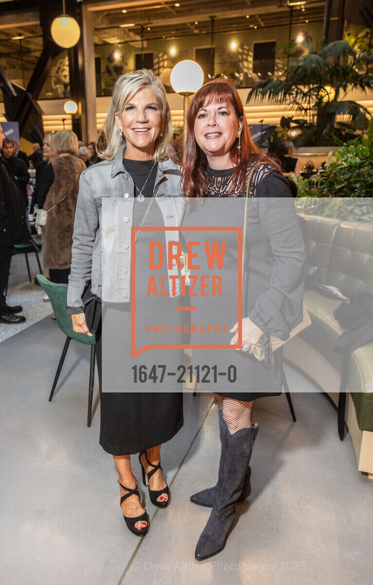 Roxy Klein, Diane Dietz, UCSF Benioff Children’s Hospitals Notes & Words, Fox Theater @ 1807 Telegraph Ave, Oakland, CA 94612 US. Fox Theater @ 1807 Telegraph Ave, Oakland, CA 94612 US, March 25th, 2023, Photo #1647-21121-0 Roxy Klein, Diane Dietz, Photo #1647-21121-0