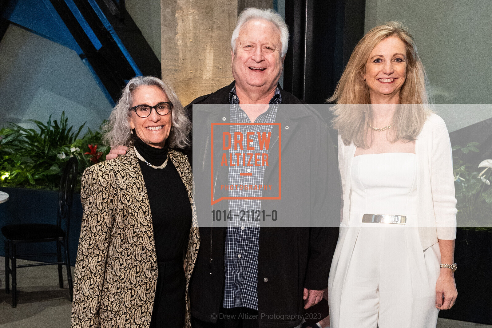Laura Perloff, Gregg Perloff, Kristina Smith, UCSF Benioff Children’s Hospitals Notes & Words, Fox Theater @ 1807 Telegraph Ave, Oakland, CA 94612 US. Fox Theater @ 1807 Telegraph Ave, Oakland, CA 94612 US, March 25th, 2023, Photo #1014-21121-0 Laura Perloff, Gregg Perloff, Kristina Smith, Photo #1014-21121-0