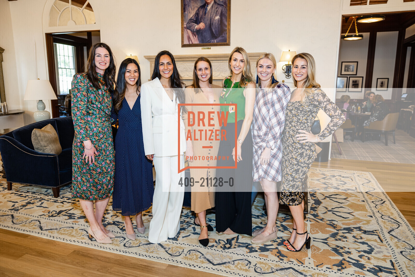 Maureen Coleman, Margo Nguyen, Alicia Lyman, Lea Inbody, Audrey Courson, Morgan Olson, Alyssa Prelle, Photo #409-21128-0