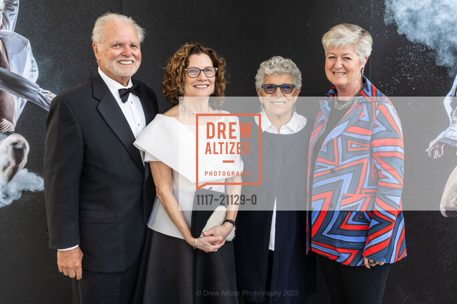 Ted Lyman, Mary Margaret Jones, Doree Friedman, Kirsten Kuhlmann, Photo #1117-21129-0