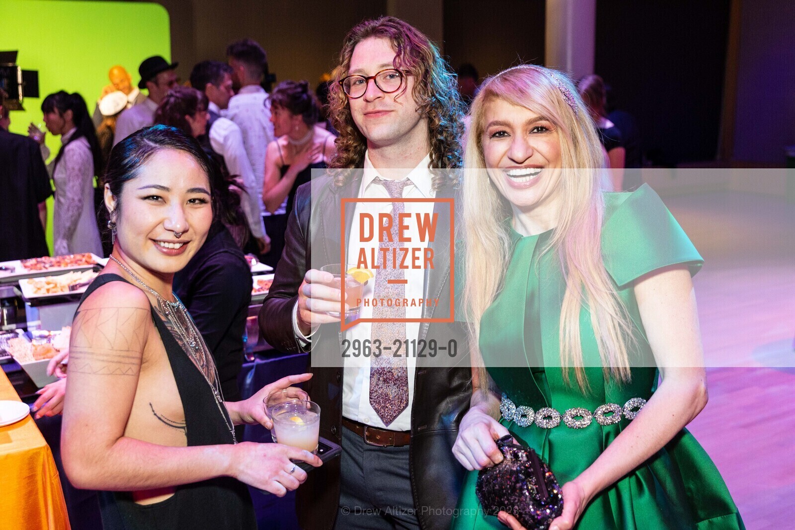 Kyo Yohena, William Bohrer, Navid Armstrong, ODC 2023 Dance Downtown Gala, Blue Shield of California Theater at YBCA @ CA US. Blue Shield of California Theater at YBCA @ CA US, March 31st, 2023, Photo #2963-21129-0 Kyo Yohena, William Bohrer, Navid Armstrong, Photo #2963-21129-0