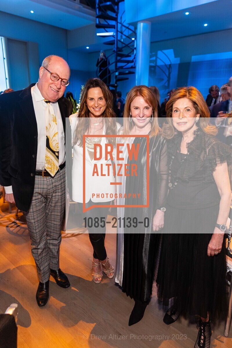 Mark Reisbaum, Susie Sarlo, Lisa Pritzker, Lydia Shorenstein, Alonzo King LINES Ballet 2023, Yerba Buena Center for the Arts @ 701 Mission St, San Francisco, CA 94103 US. Yerba Buena Center for the Arts @ 701 Mission St, San Francisco, CA 94103 US, April 15th, 2023, Photo #1085-21139-0 Mark Reisbaum, Susie Sarlo, Lisa Pritzker, Lydia Shorenstein, Photo #1085-21139-0
