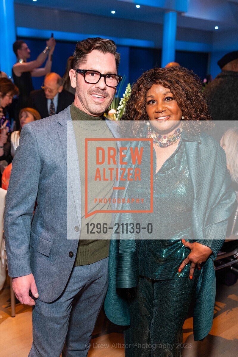 Christopher Dydyk, Carolyn Tyler, Alonzo King LINES Ballet 2023, Yerba Buena Center for the Arts @ 701 Mission St, San Francisco, CA 94103 US. Yerba Buena Center for the Arts @ 701 Mission St, San Francisco, CA 94103 US, April 15th, 2023, Photo #1296-21139-0 Christopher Dydyk, Carolyn Tyler, Photo #1296-21139-0