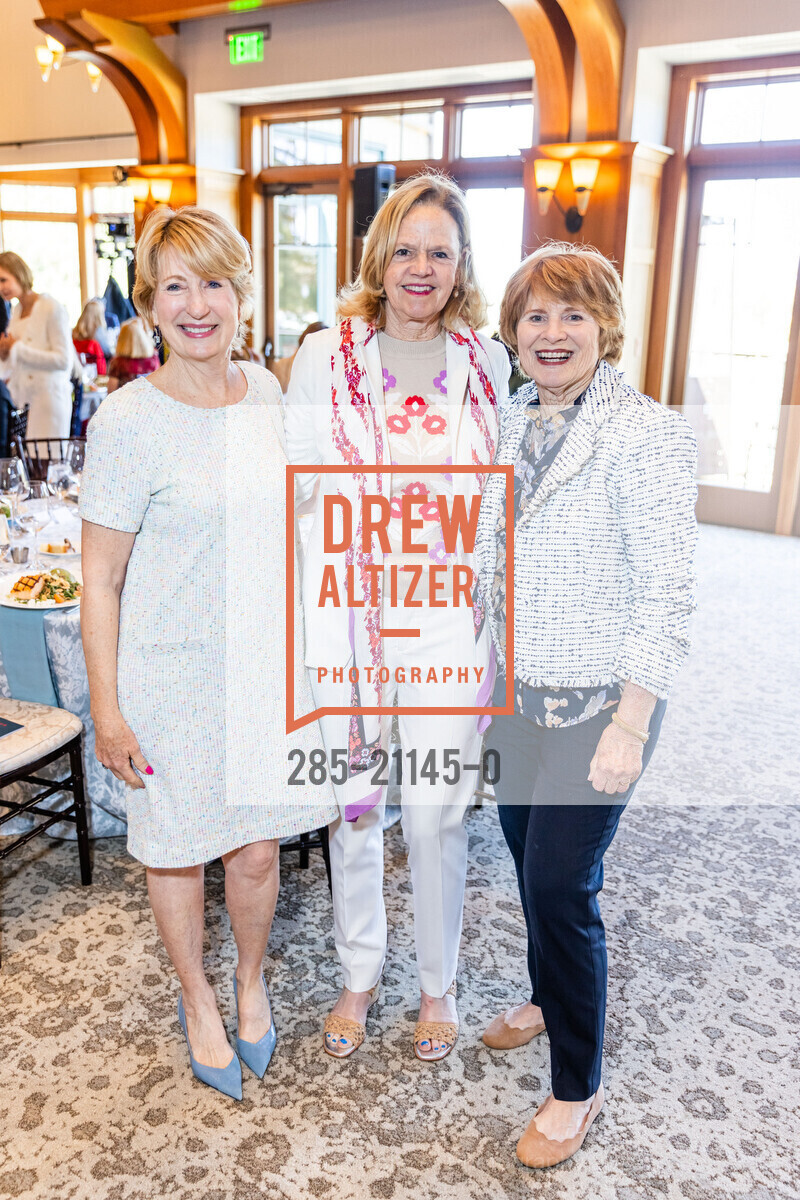 Dede Barsotti, Maureen McDonald, Kathleen Sweazey, Photo #285-21145-0