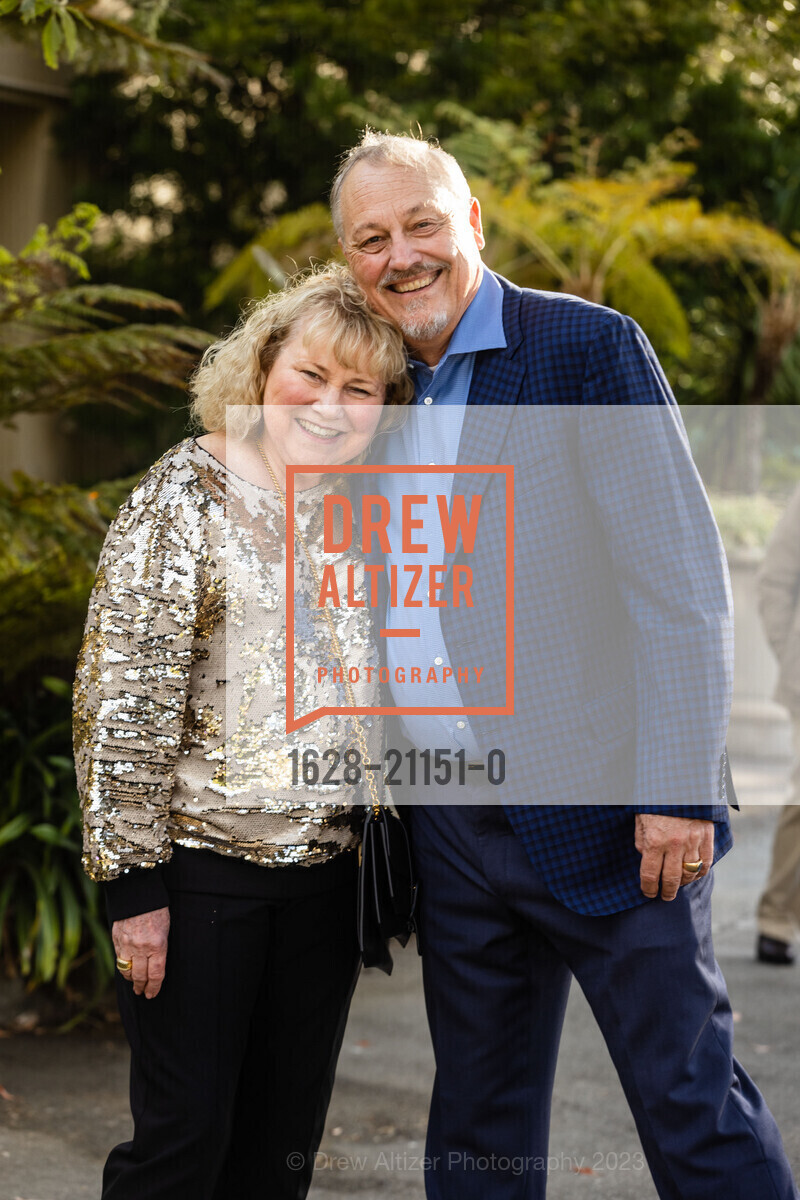 Cathy Rossi Roos, Mark Roos, Zoofest 2023, San Francisco Zoo @ Upper Great Hwy, SF, CA 94132 US. San Francisco Zoo @ Upper Great Hwy, SF, CA 94132 US, April 21st, 2023, Photo #1628-21151-0 Cathy Rossi Roos, Mark Roos, Photo #1628-21151-0