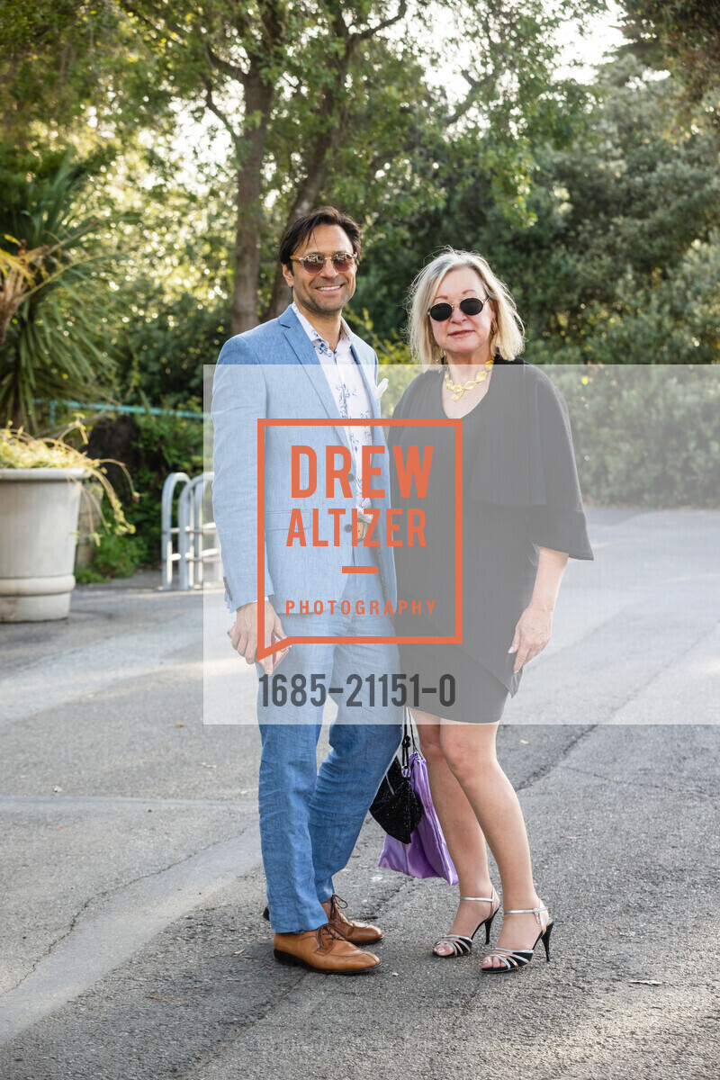 Michael Chidambaram, Susan Thompson, Zoofest 2023, San Francisco Zoo @ Upper Great Hwy, SF, CA 94132 US. San Francisco Zoo @ Upper Great Hwy, SF, CA 94132 US, April 21st, 2023, Photo #1685-21151-0 Michael Chidambaram, Susan Thompson, Photo #1685-21151-0