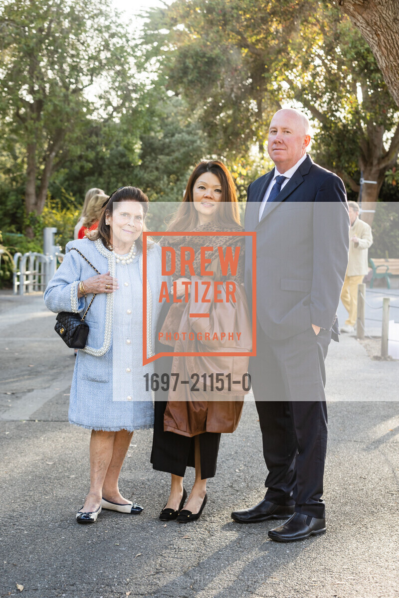Carol Weir, Adeline Boye, Jeff Boye, Zoofest 2023, San Francisco Zoo @ Upper Great Hwy, SF, CA 94132 US. San Francisco Zoo @ Upper Great Hwy, SF, CA 94132 US, April 21st, 2023, Photo #1697-21151-0 Carol Weir, Adeline Boye, Jeff Boye, Photo #1697-21151-0