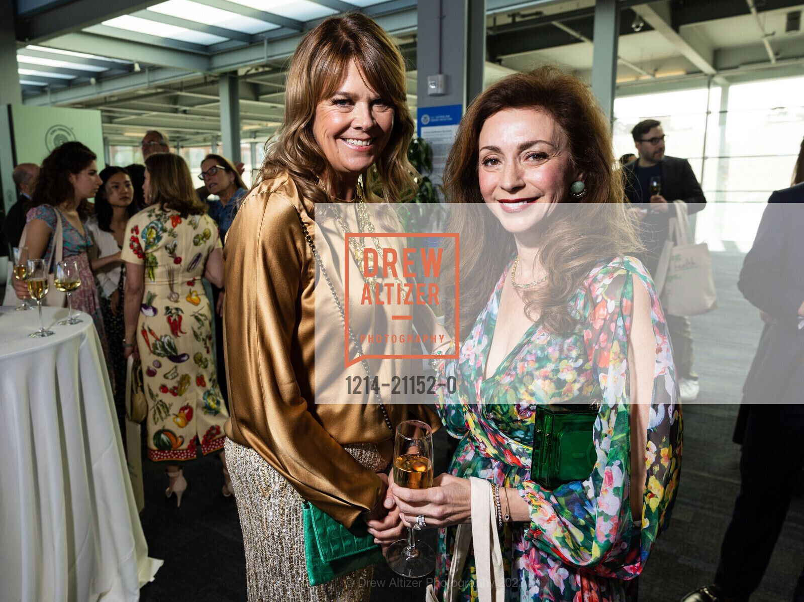 Christine Gardner, Maryam Muduroglu, Photo #1214-21152-0