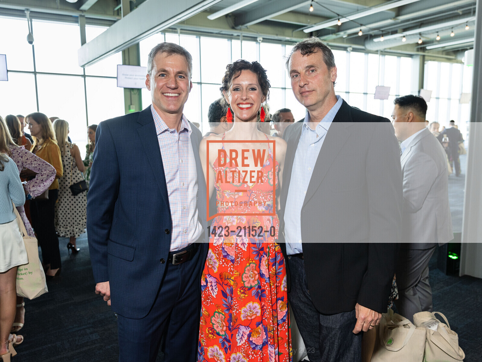 Randy Paynter, Melanie Benesh, Bill Waytena, EWG's Earth Dinner 2023, Pier 27 @ 27 The Embarcadero, SF, CA 94111 US. Pier 27 @ 27 The Embarcadero, SF, CA 94111 US, April 21st, 2023, Photo #1423-21152-0 Randy Paynter, Melanie Benesh, Bill Waytena, Photo #1423-21152-0