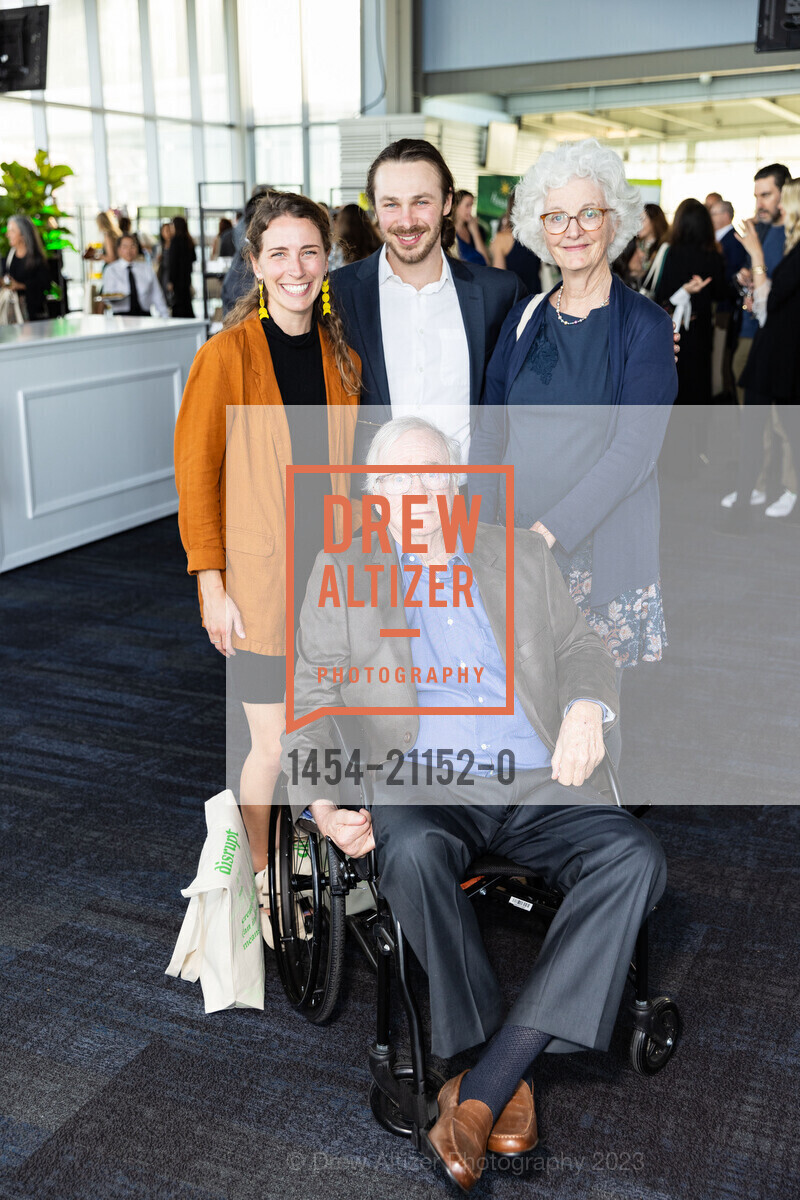 Millie Hardy Northrup, Carolyn Lyle, Andrew Northrup, Erin Austin, EWG's Earth Dinner 2023, Pier 27 @ 27 The Embarcadero, SF, CA 94111 US. Pier 27 @ 27 The Embarcadero, SF, CA 94111 US, April 21st, 2023, Photo #1454-21152-0 Millie Hardy Northrup, Carolyn Lyle, Andrew Northrup, Erin Austin, Photo #1454-21152-0
