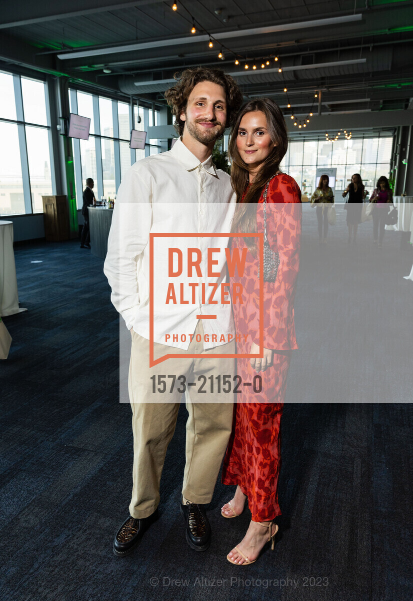 Daniel Museles, Zoey Baxter, EWG's Earth Dinner 2023, Pier 27 @ 27 The Embarcadero, SF, CA 94111 US. Pier 27 @ 27 The Embarcadero, SF, CA 94111 US, April 21st, 2023, Photo #1573-21152-0 Daniel Museles, Zoey Baxter, Photo #1573-21152-0