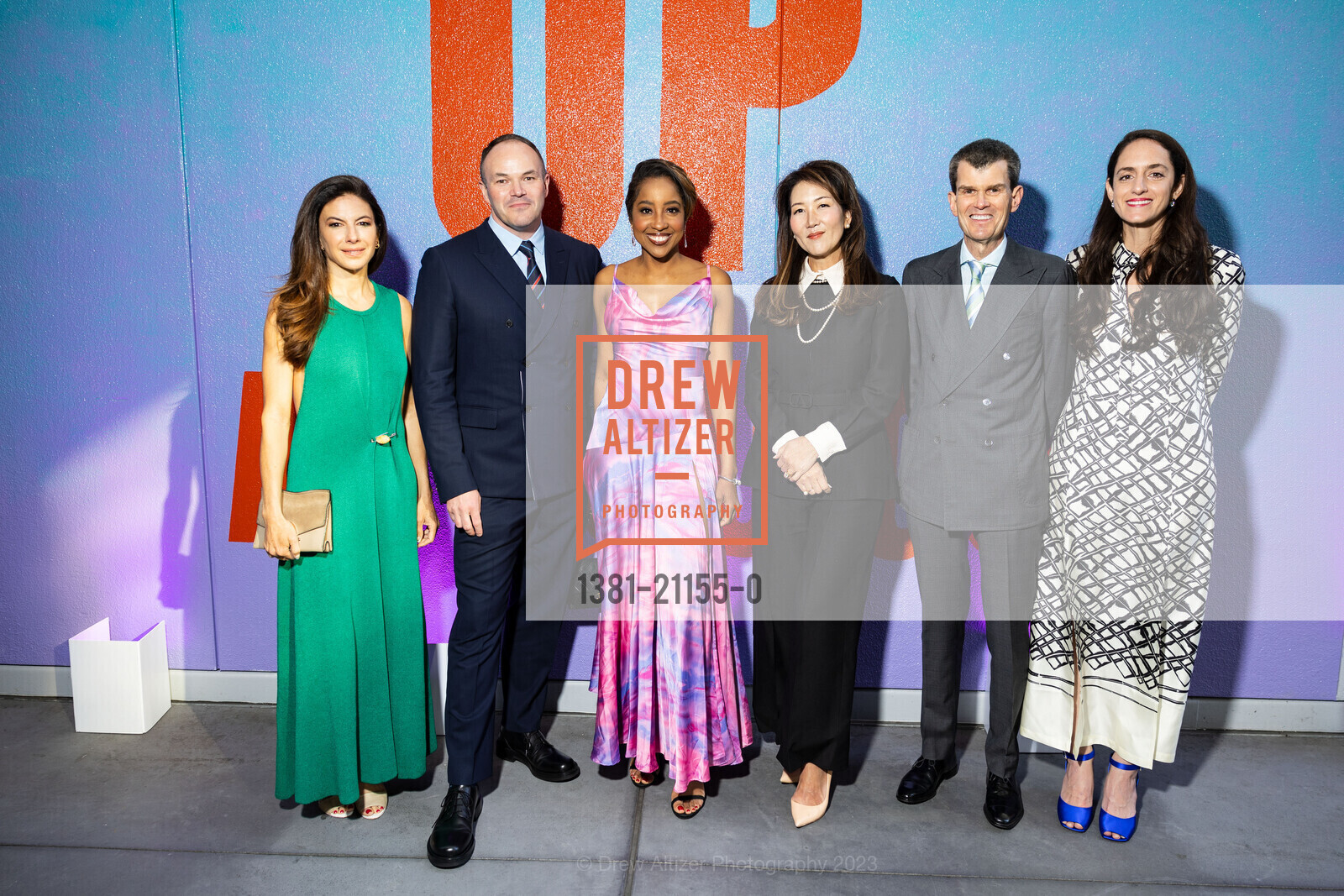 Sabrina Buell, Christopher Bedford, Kumasi Aaron, Grace Salk, Wes Mitchell, Azzurra Alliata di Montereale, SFMOMA's 2023 Art Bash, SFMOMA. 151 Third Street, April 19th, 2023, Photo #1381-21155-0 Sabrina Buell, Christopher Bedford, Kumasi Aaron, Grace Salk, Wes Mitchell, Azzurra Alliata di Montereale, Photo #1381-21155-0