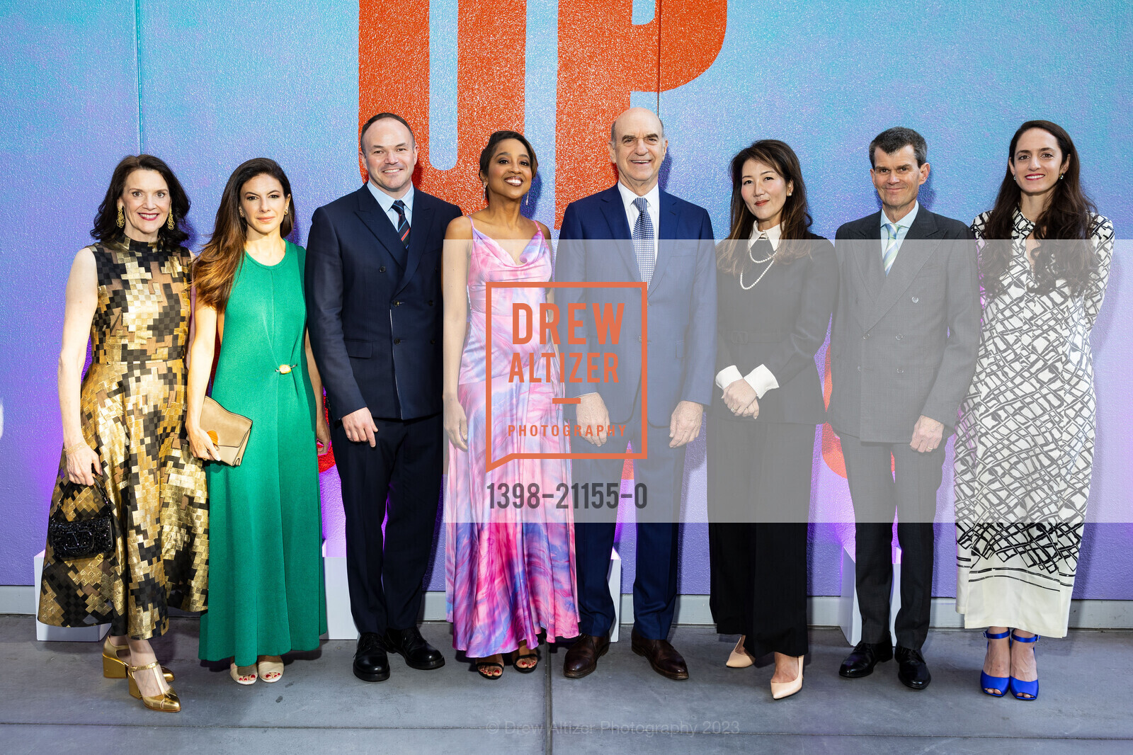 Diana Nelson, Sabrina Buell, Christopher Bedford, Kumasi Aaron, Bob Fisher, Grace Salk, Wes Mitchell, Azzurra Alliata di Montereale, SFMOMA's 2023 Art Bash, SFMOMA. 151 Third Street, April 19th, 2023, Photo #1398-21155-0 Diana Nelson, Sabrina Buell, Christopher Bedford, Kumasi Aaron, Bob Fisher, Grace Salk, Wes Mitchell, Azzurra Alliata di Montereale, Photo #1398-21155-0