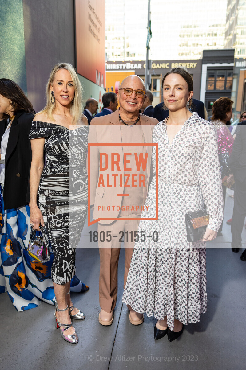 Laura Sweeney, Steven Rice, Caroline Luce, SFMOMA's 2023 Art Bash, SFMOMA. 151 Third Street, April 19th, 2023, Photo #1805-21155-0 Laura Sweeney, Steven Rice, Caroline Luce, Photo #1805-21155-0