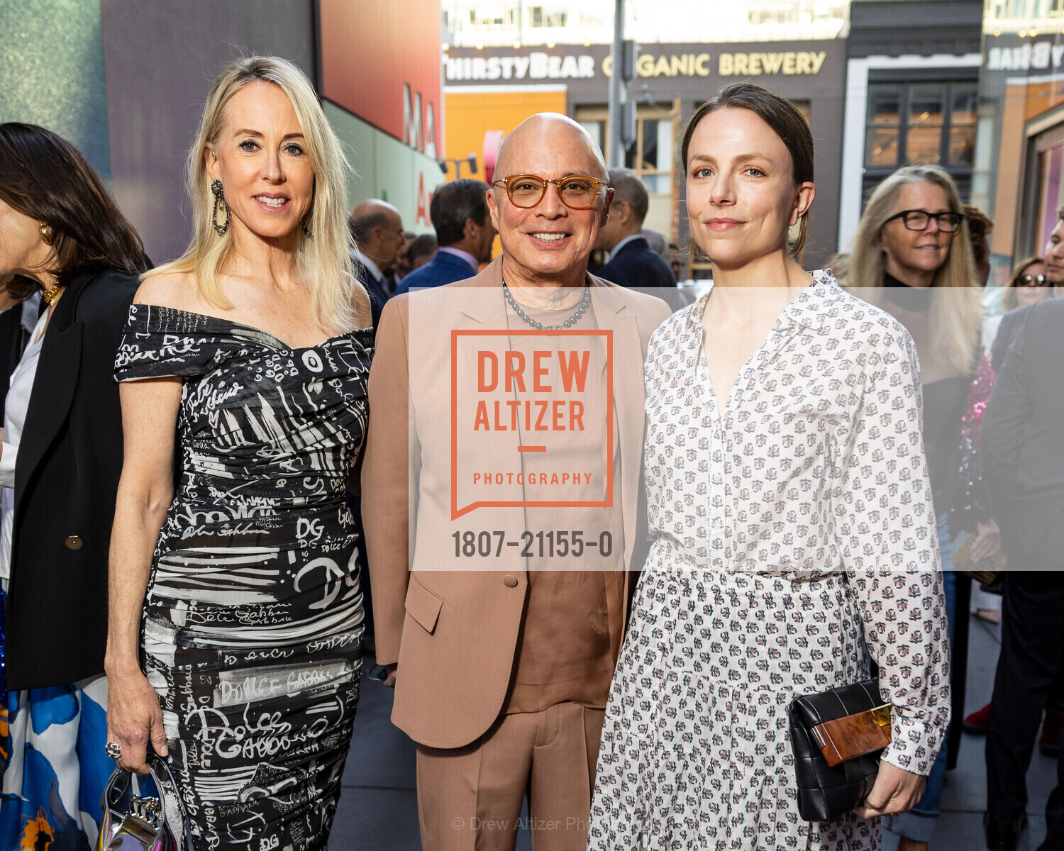 Laura Sweeney, Steven Rice, Caroline Luce, SFMOMA's 2023 Art Bash, SFMOMA. 151 Third Street, April 19th, 2023, Photo #1807-21155-0 Laura Sweeney, Steven Rice, Caroline Luce, Photo #1807-21155-0