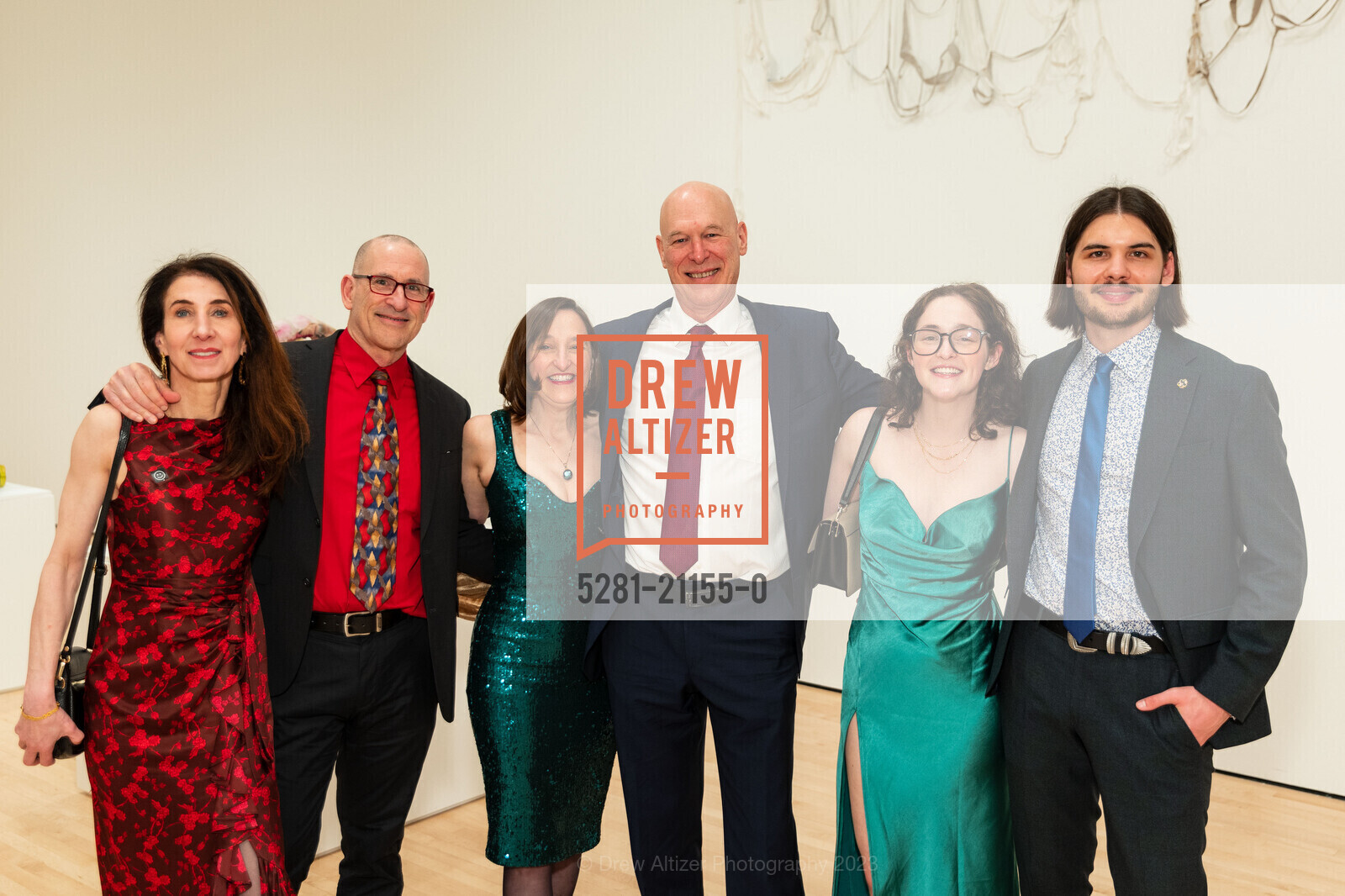 Julie Bukar, Michael Fogel, Adine Varah, Steve Fogel, Sonia Varah, Jacob Conn, Photo #5281-21155-0