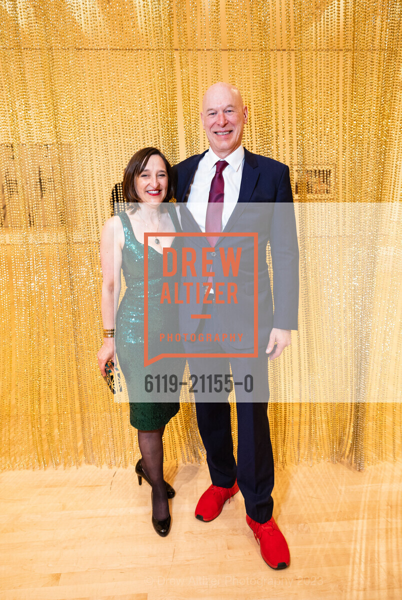 Adine Varah, Steve Fogel, SFMOMA's 2023 Art Bash, SFMOMA. 151 Third Street, April 19th, 2023, Photo #6119-21155-0 Adine Varah, Steve Fogel, Photo #6119-21155-0
