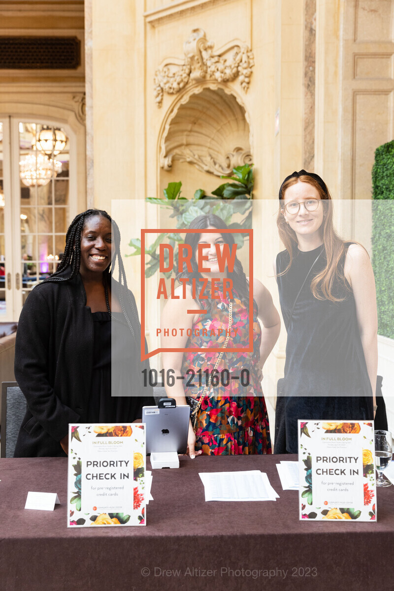 Jawondolyn Bandstra with Jacqueline Bosch and Hannah Johnson