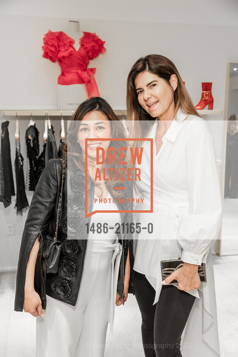 Ayesha Wahedi, Anne Fontaine, In Store Event with Designer Anne Fontaine, San Francisco. San Francisco, April 27th, 2023, Photo #1486-21165-0 Ayesha Wahedi, Anne Fontaine, Photo #1486-21165-0