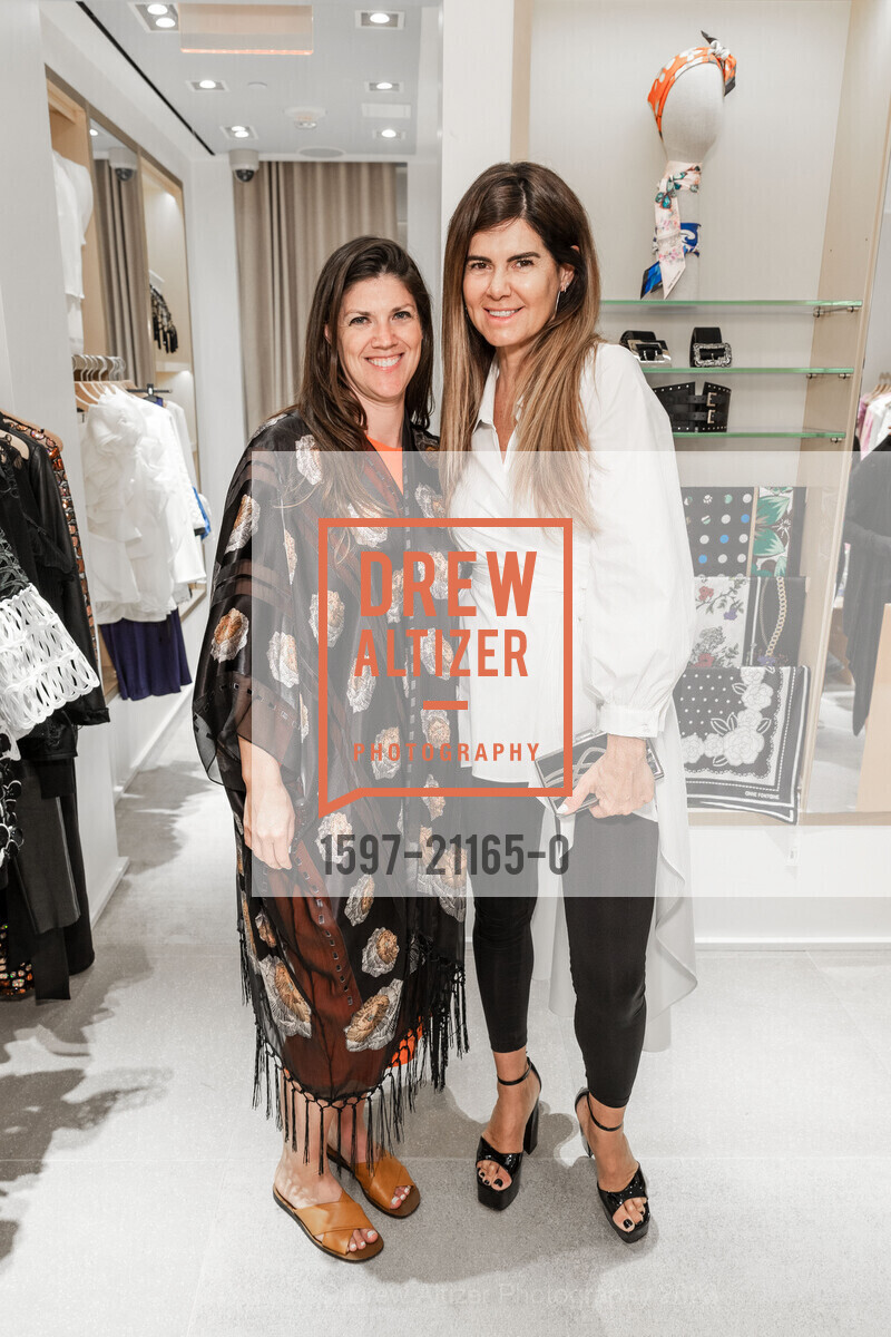 Jessica Karr, Anne Fontaine, In Store Event with Designer Anne Fontaine, San Francisco. San Francisco, April 27th, 2023, Photo #1597-21165-0 Jessica Karr, Anne Fontaine, Photo #1597-21165-0