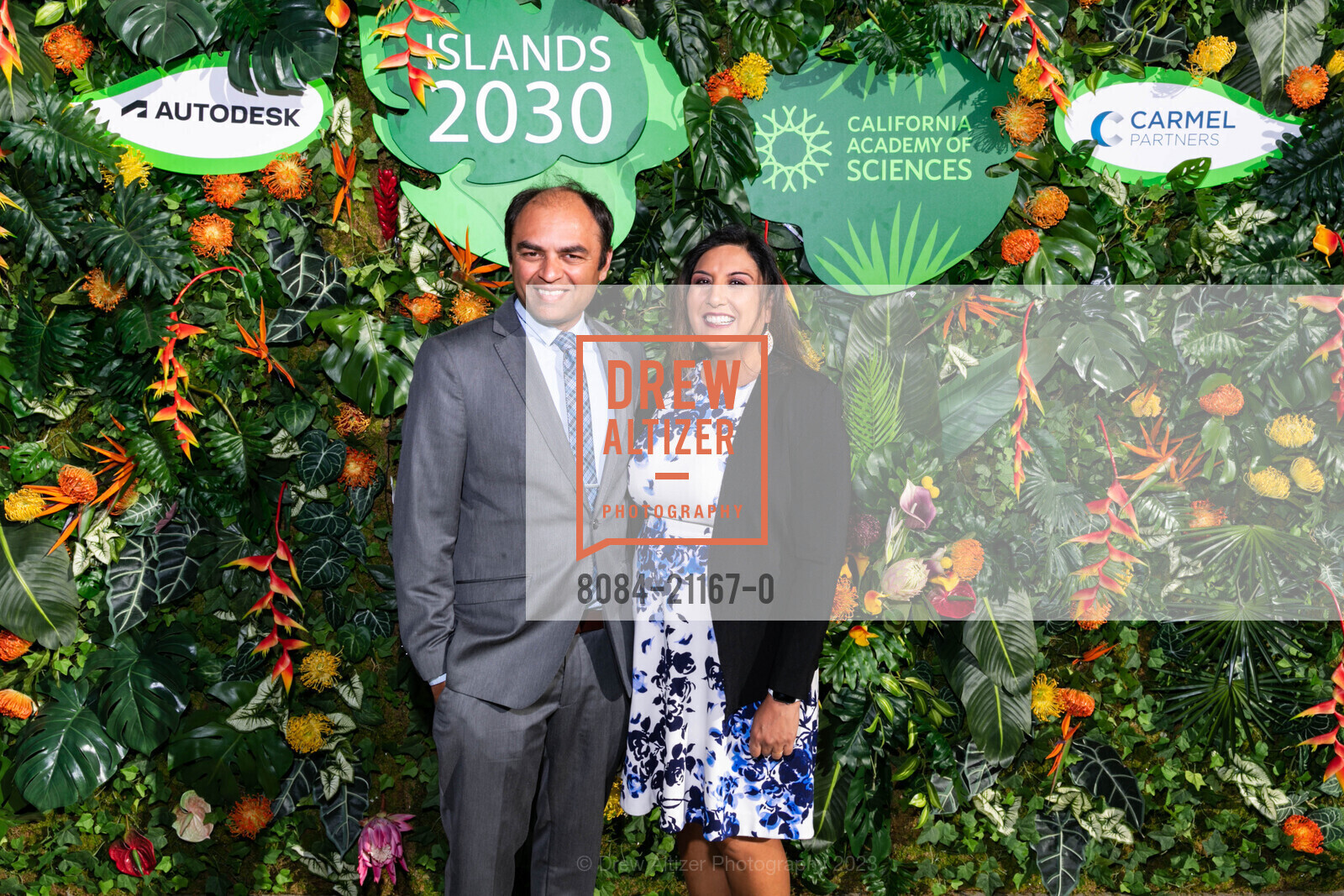 Mel Sampat, Shilpa Ramaiya, Big Bang Gala 2023, California Academy of Sciences @ 55 Music Concourse Dr, San Francisco, CA 94118 US. California Academy of Sciences @ 55 Music Concourse Dr, San Francisco, CA 94118 US, April 27th, 2023, Photo #8084-21167-0 Mel Sampat, Shilpa Ramaiya, Photo #8084-21167-0