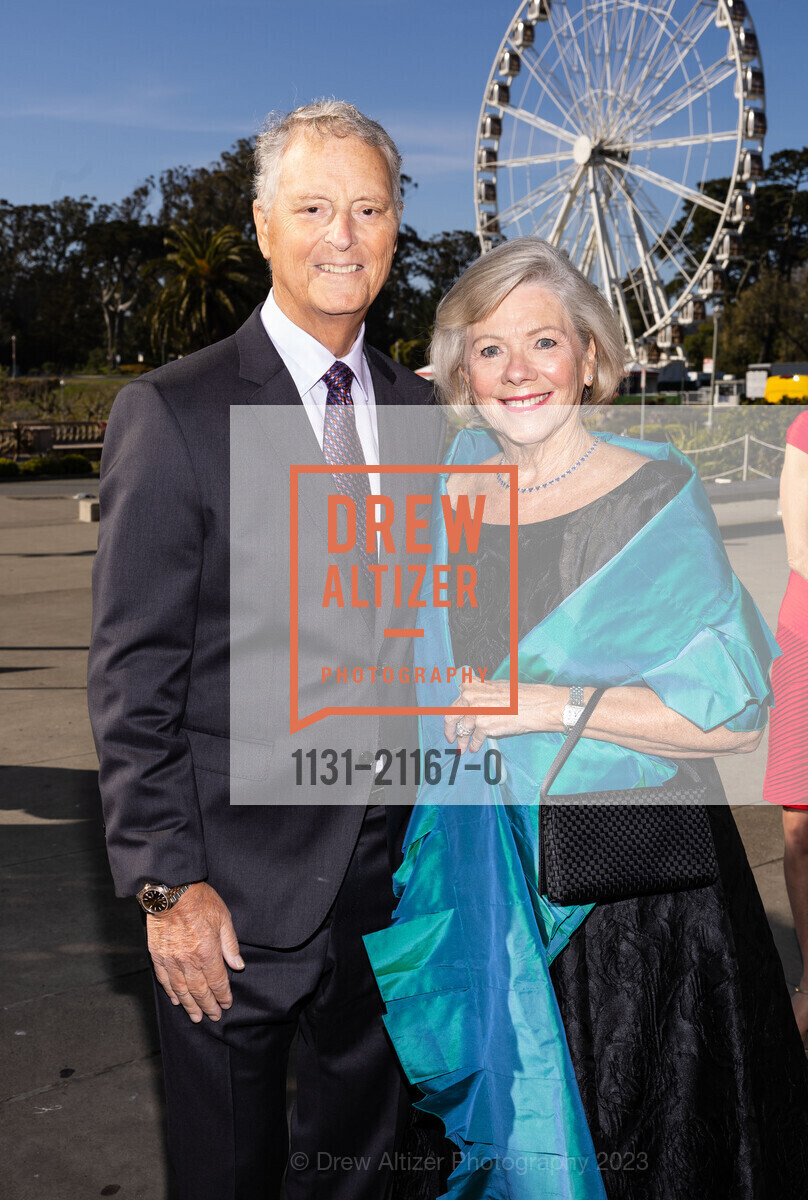 Gary Steele, Nancy Steele, Big Bang Gala 2023, California Academy of Sciences @ 55 Music Concourse Dr, San Francisco, CA 94118 US. California Academy of Sciences @ 55 Music Concourse Dr, San Francisco, CA 94118 US, April 27th, 2023, Photo #1131-21167-0 Gary Steele, Nancy Steele, Photo #1131-21167-0